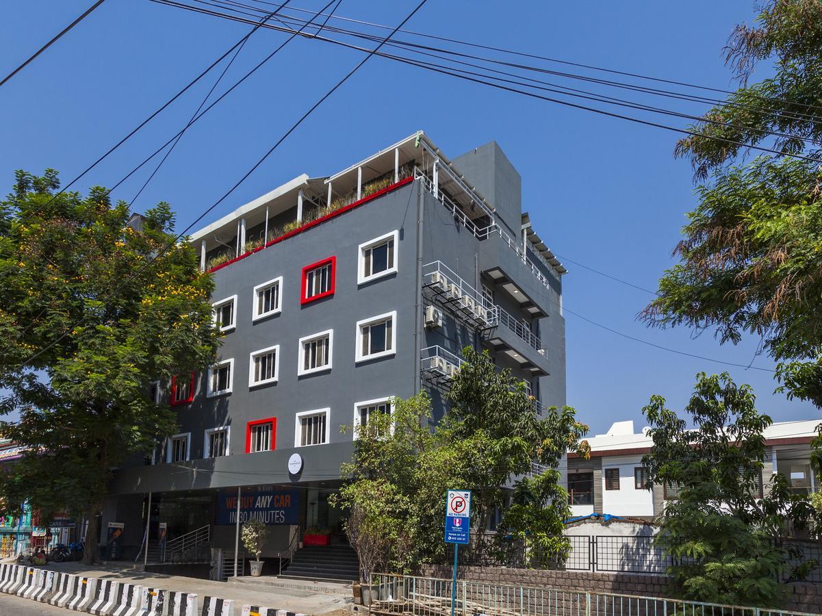 Hotel Oyo Townhouse 5 Jubilee Hills Hyderabad Exterior foto