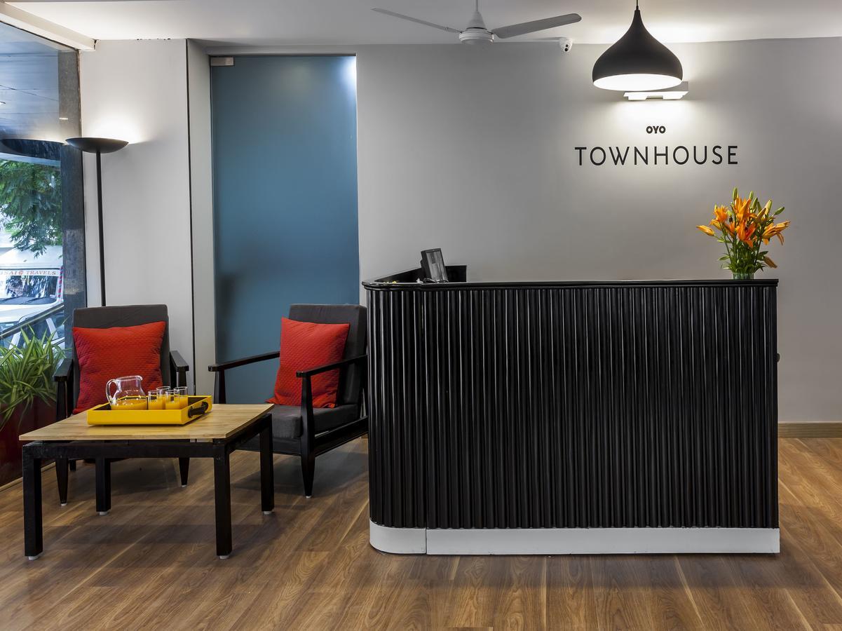 Hotel Oyo Townhouse 5 Jubilee Hills Hyderabad Exterior foto