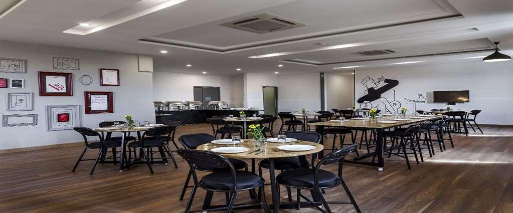 Hotel Oyo Townhouse 5 Jubilee Hills Hyderabad Habitación foto